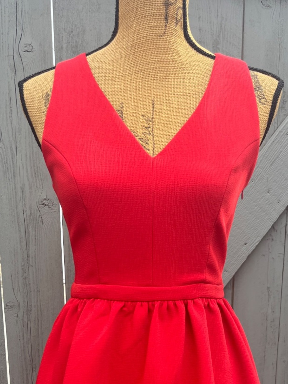 Soprano Fit & Flare V-Neck Mini Dress Bow Accents Red Size Small - Picture 3 of 12